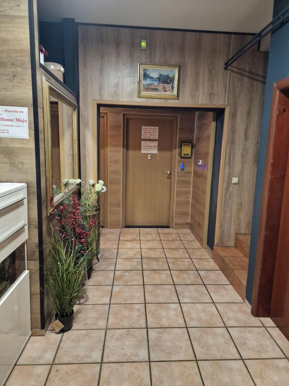 Guest House Maja Novi Sad Eksteriør billede