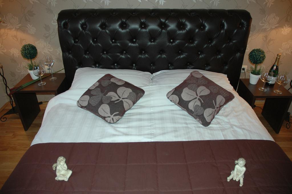 Guest House Maja Novi Sad Værelse billede