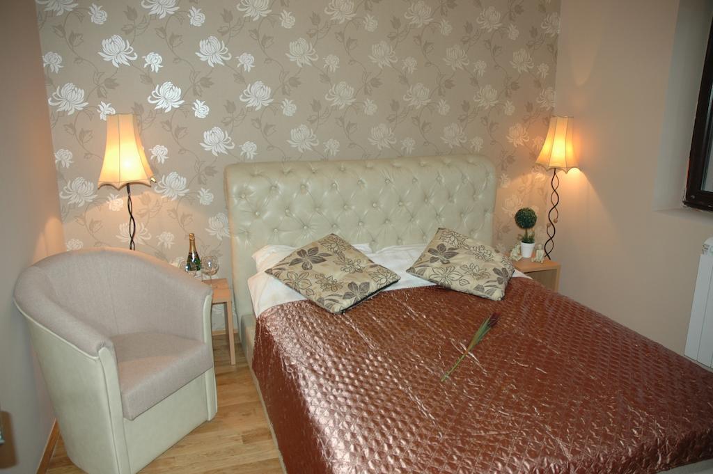 Guest House Maja Novi Sad Værelse billede