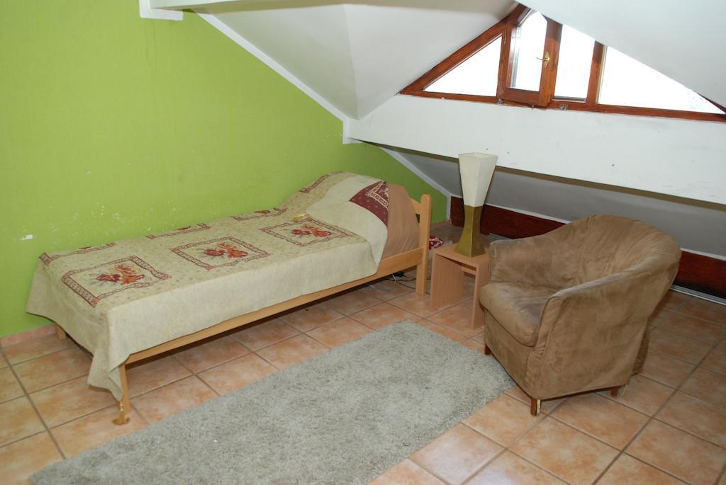 Guest House Maja Novi Sad Eksteriør billede